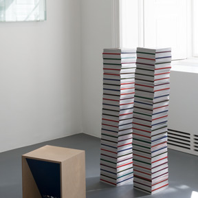 Horst Konietzny, [ an_dacht ] WIEN, 2017<br />Ausstellungsansicht, Buchprojekt und temporäre Intervention<br />Foto: Lena Deinhardstein
