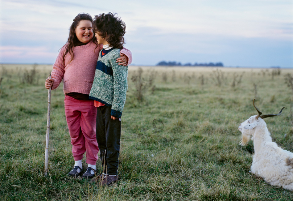 Alessandra Sanguinetti, Las pastorcitas / The Shepherds (Detail), 1998, Alessandra Sanguinetti / Magnum Photos, © Alessandra Sanguinetti / Magnum Photos